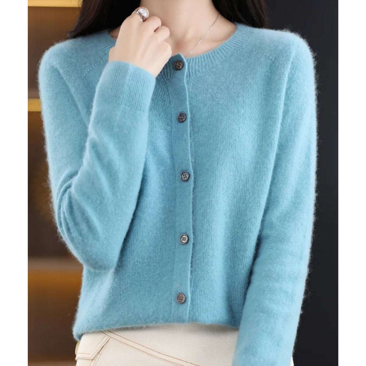 Amber | Luxury Merino Wool & Cashmere Cardigan for Women – Elegant O-Neck Winter Knit
