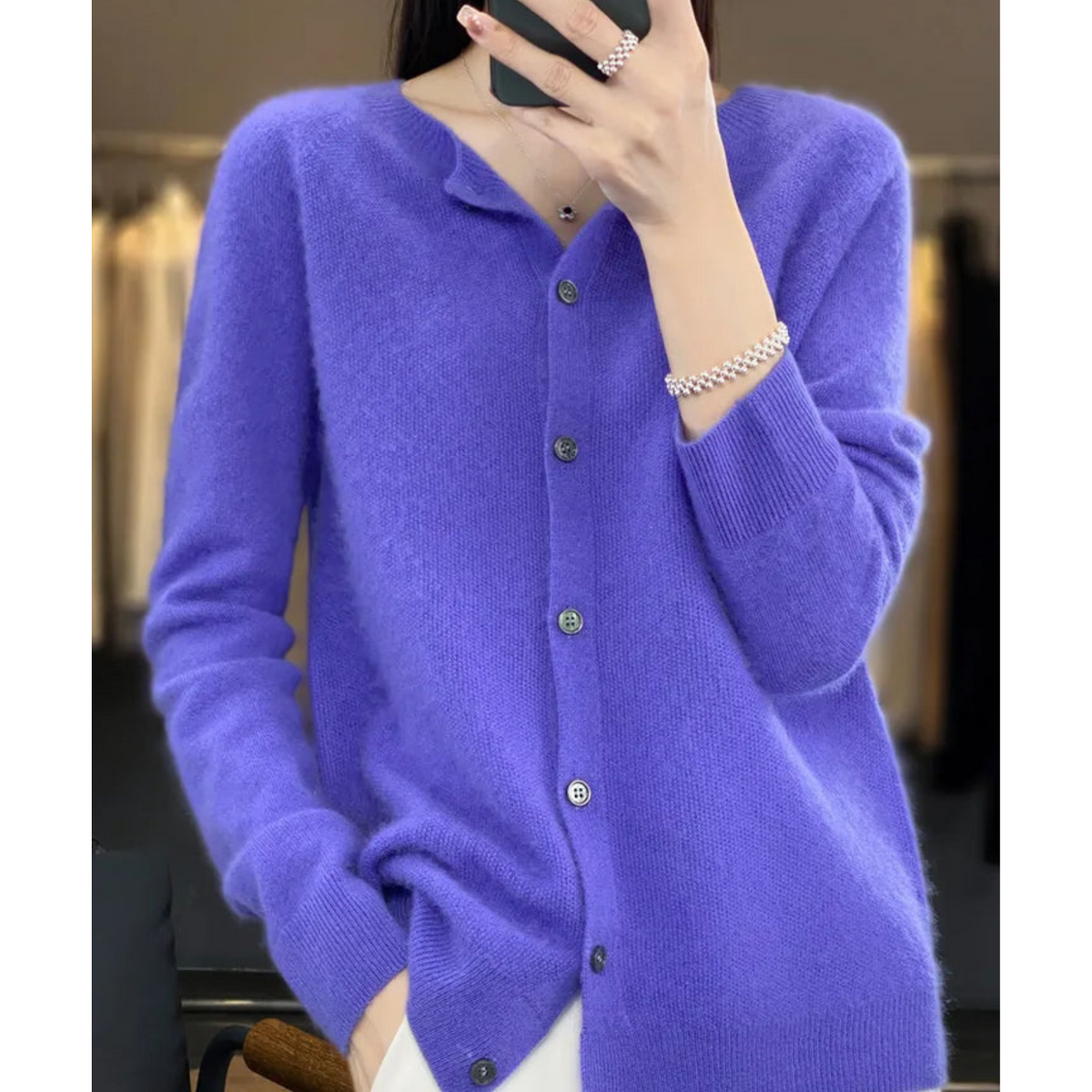 Amber | Luxury Merino Wool & Cashmere Cardigan for Women – Elegant O-Neck Winter Knit