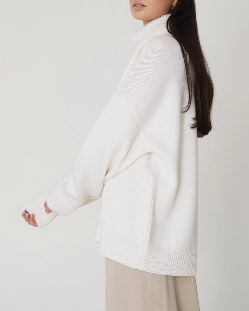 Mae | Women's Oversized Turtleneck Sweater – Relaxed Winter Knit for Everyday Layering