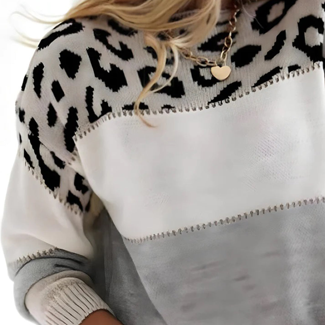 Beverly | Women's Leopard Panel Knit Sweater – Relaxed Crew-Neck Pullover for Stylish Everyday Layering