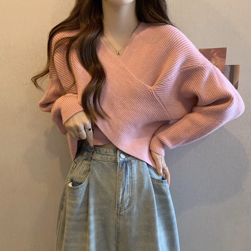 Lisa | Women's Wrap-Front V-Neck Knit Sweater – Cropped Relaxed Pullover for Feminine Everyday Styling