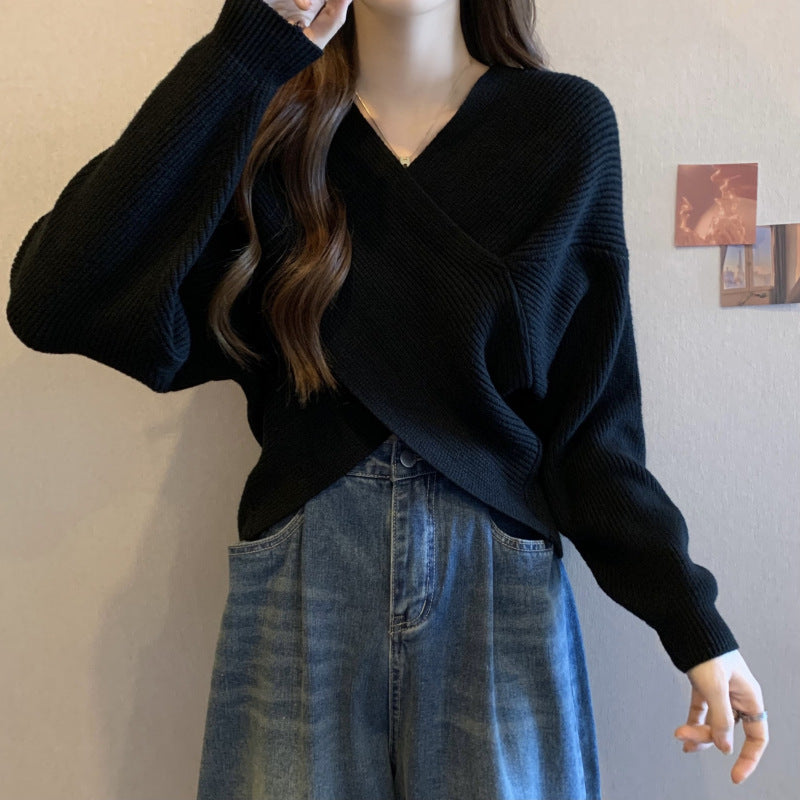 Lisa | Women's Wrap-Front V-Neck Knit Sweater – Cropped Relaxed Pullover for Feminine Everyday Styling