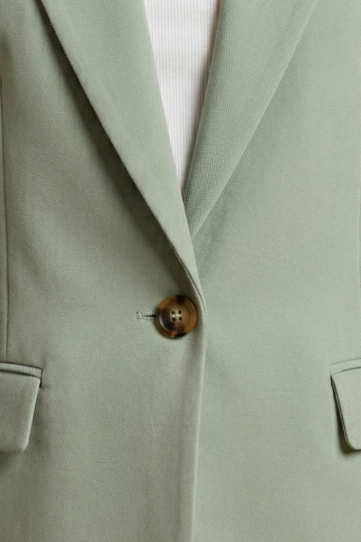 Lena | Women's Sleeveless Blazer with Notch Collar and Pockets