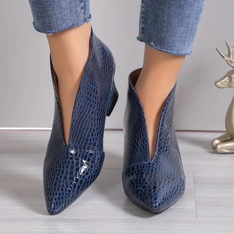 Iris | Women's Pointed-Heeled Boot