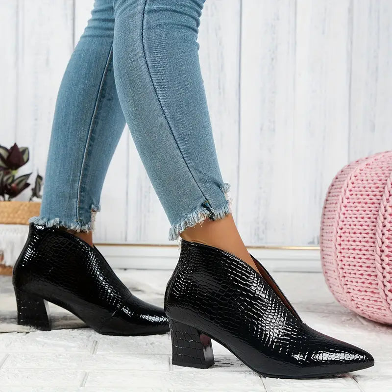 Iris | Women's Pointed-Heeled Boot