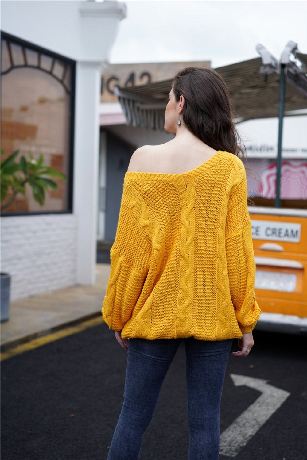 Paula | Women's Off-Shoulder Cable-Knit Sweater – Relaxed V-Neck Pullover for Cosy Seasonal Styling