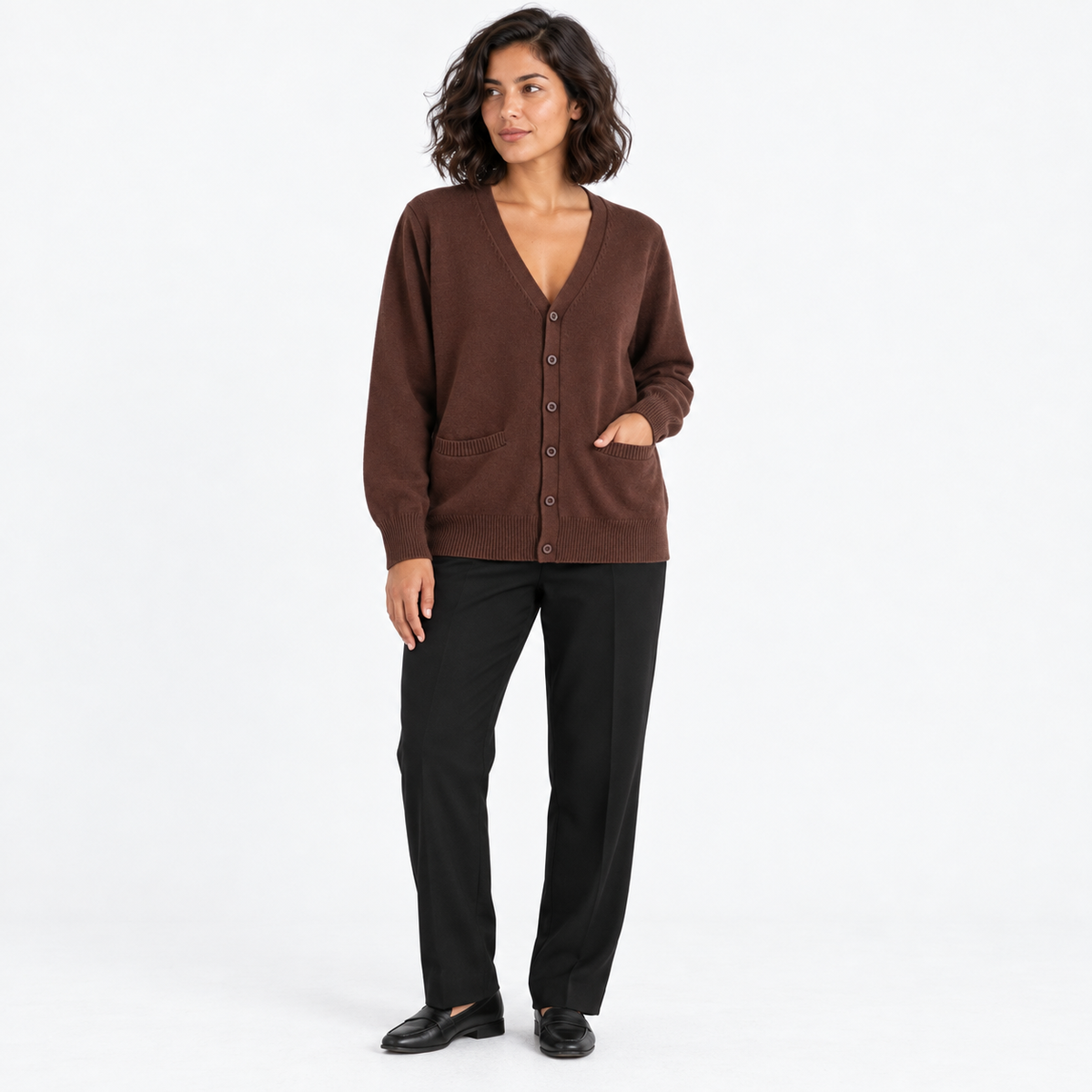 Betty | Women's V-Neck Button Knitted Cardigan – Pocketed Relaxed Layer for Autumn Workdays and Everyday Styling